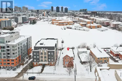 327 Spruce Street Waterloo ON N2L 3M6