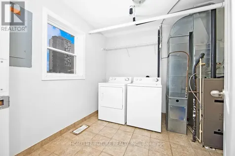 327 Spruce Street Waterloo ON N2L 3M6