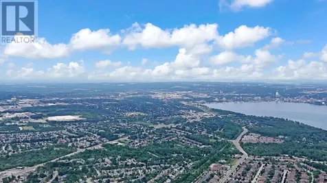 28 Gemini Drive Barrie ON L9J 0P6
