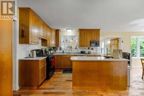 1095 Mountainview Drive Laurentian Valley ON K8A 8E3
