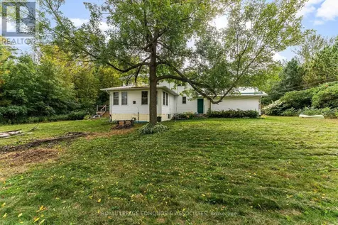 1095 Mountainview Drive Laurentian Valley ON K8A 8E3
