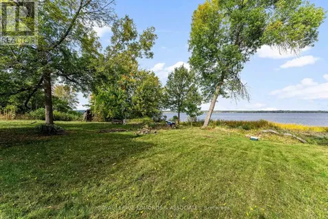 1095 Mountainview Drive Laurentian Valley ON K8A 8E3
