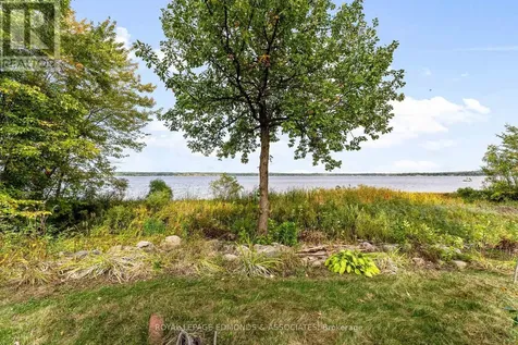 1095 Mountainview Drive Laurentian Valley ON K8A 8E3
