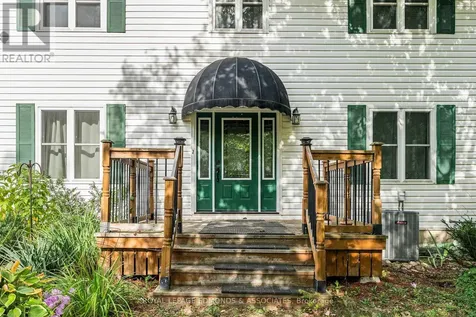 1095 Mountainview Drive Laurentian Valley ON K8A 8E3