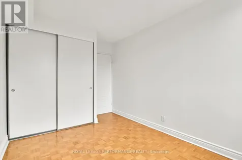 515 St Laurent Boulevard Ottawa ON K1K 3X5