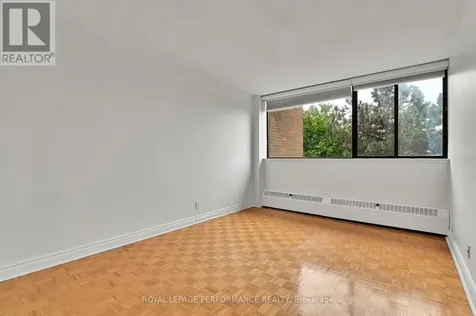 515 St Laurent Boulevard Ottawa ON K1K 3X5