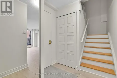 515 St Laurent Boulevard Ottawa ON K1K 3X5