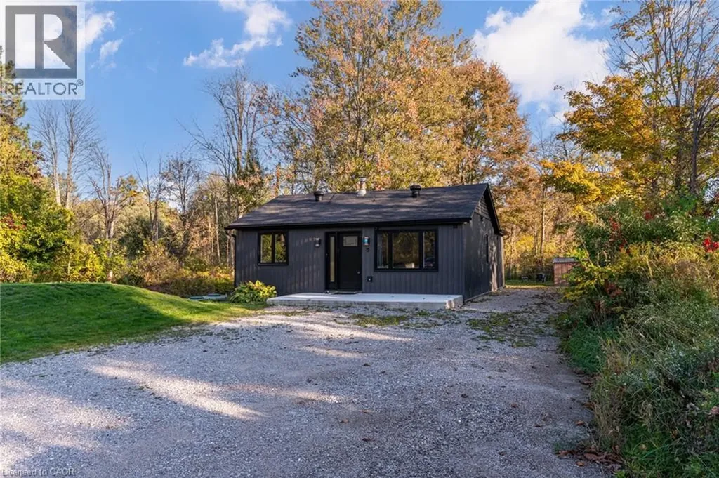 8 Mountsberg Road Hamilton ON L0P 1B0