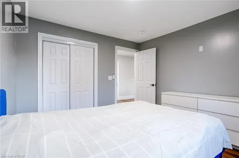 8 Mountsberg Road Hamilton ON L0P 1B0