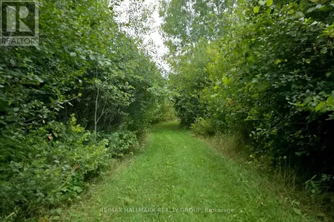 00 Upper Dwyer Hill Road Ottawa ON K0A 1B0