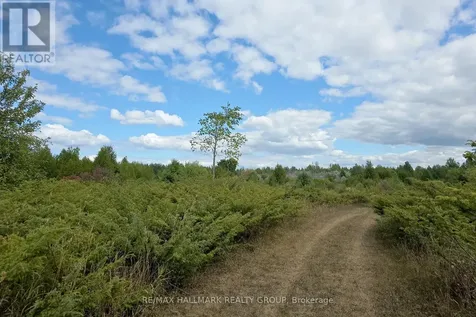 00 Upper Dwyer Hill Road Ottawa ON K0A 1B0
