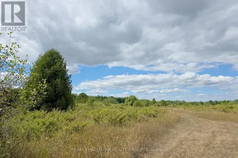00 Upper Dwyer Hill Road Ottawa ON K0A 1B0