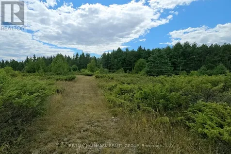 00 Upper Dwyer Hill Road Ottawa ON K0A 1B0