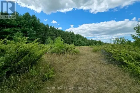 00 Upper Dwyer Hill Road Ottawa ON K0A 1B0