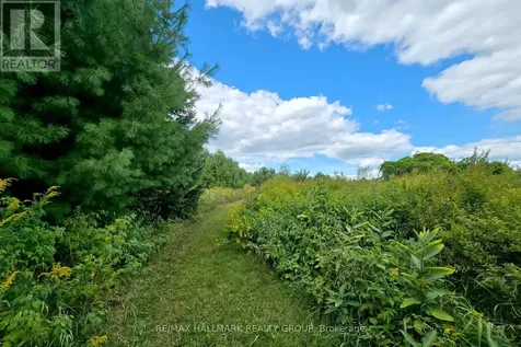 00 Upper Dwyer Hill Road Ottawa ON K0A 1B0