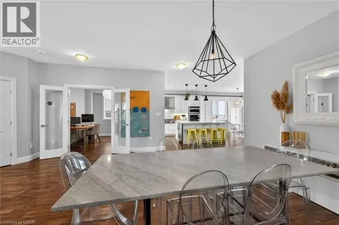 66 Sexton Crescent Ancaster ON L9G 0E3