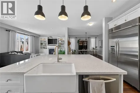 66 Sexton Crescent Ancaster ON L9G 0E3