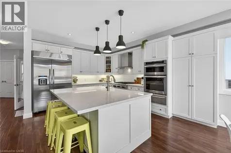 66 Sexton Crescent Ancaster ON L9G 0E3