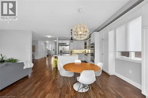66 Sexton Crescent Ancaster ON L9G 0E3