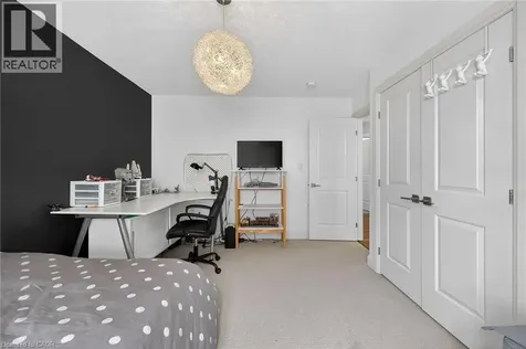 66 Sexton Crescent Ancaster ON L9G 0E3