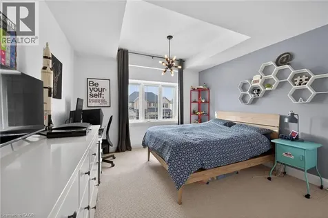 66 Sexton Crescent Ancaster ON L9G 0E3