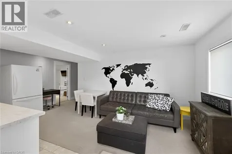66 Sexton Crescent Ancaster ON L9G 0E3