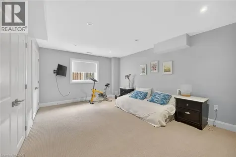66 Sexton Crescent Ancaster ON L9G 0E3