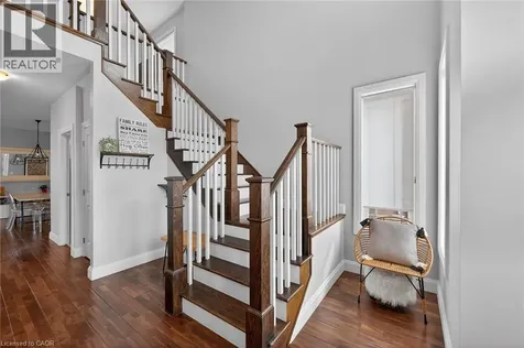 66 Sexton Crescent Ancaster ON L9G 0E3