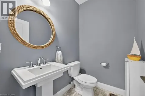 66 Sexton Crescent Ancaster ON L9G 0E3