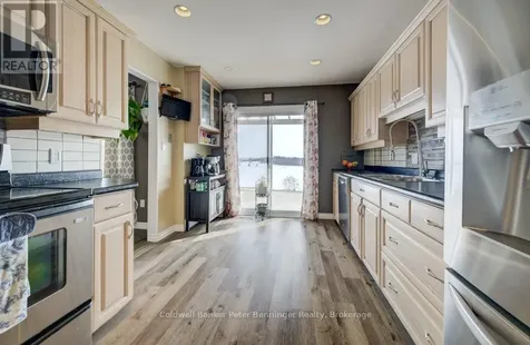 77 2nd Street Crescent Hanover ON N4N 3K3