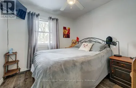 77 2nd Street Crescent Hanover ON N4N 3K3
