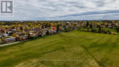 77 2nd Street Crescent Hanover ON N4N 3K3
