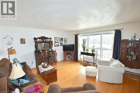 682 Mohawk Road West Hamilton ON L9C 1X8
