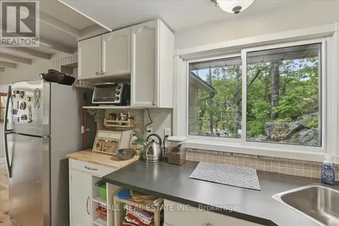 3559 Harbour Point Lane Selwyn ON K0L 2H0