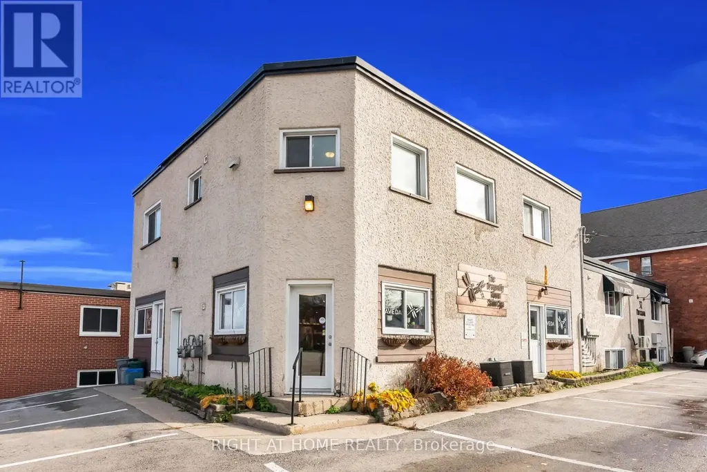 32 Matchedash Street North Orillia ON L3V 4T5