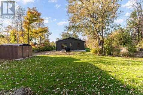 8 Mountsberg Road Hamilton ON L0P 1B0