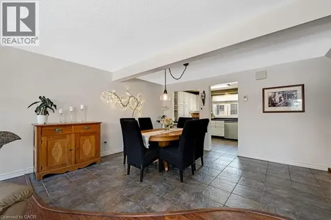 220 Salisbury Avenue Cambridge ON N1S 1K5