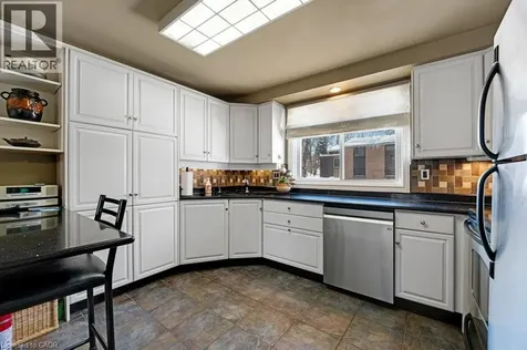 220 Salisbury Avenue Cambridge ON N1S 1K5