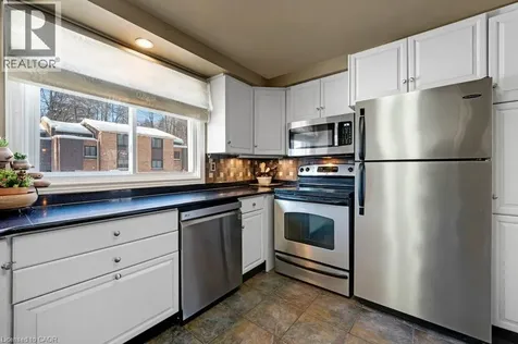 220 Salisbury Avenue Cambridge ON N1S 1K5