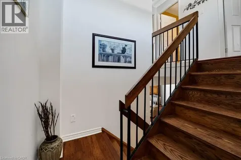220 Salisbury Avenue Cambridge ON N1S 1K5