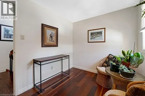 220 Salisbury Avenue Cambridge ON N1S 1K5