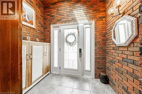 6 Iris Court Carlisle ON L0R 1H3