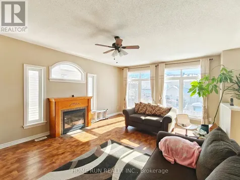 75 Polo Lane Ottawa ON K2M 2Y4