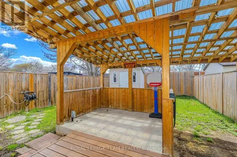 1566 Lisbon Street Ottawa ON K4A 4B9