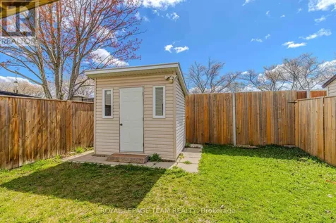 1566 Lisbon Street Ottawa ON K4A 4B9