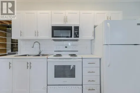 1566 Lisbon Street Ottawa ON K4A 4B9