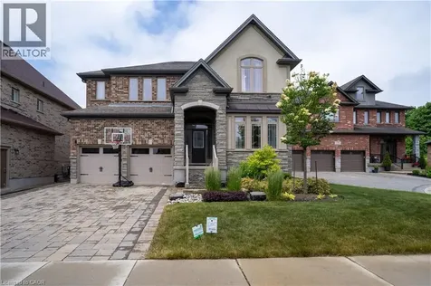 792 Snowberry Court Waterloo ON N2V 0E7