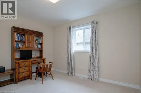 792 Snowberry Court Waterloo ON N2V 0E7