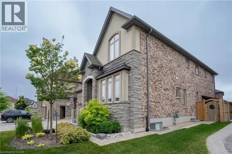 792 Snowberry Court Waterloo ON N2V 0E7