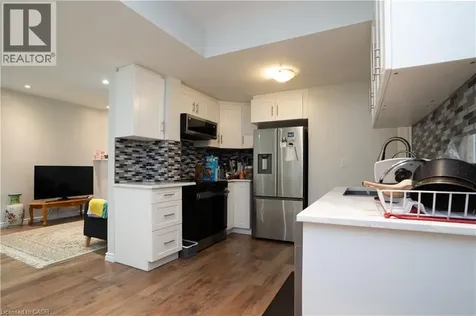 792 Snowberry Court Waterloo ON N2V 0E7